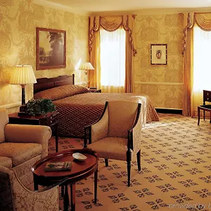 Отель Williamsburg Inn Вильямсбург